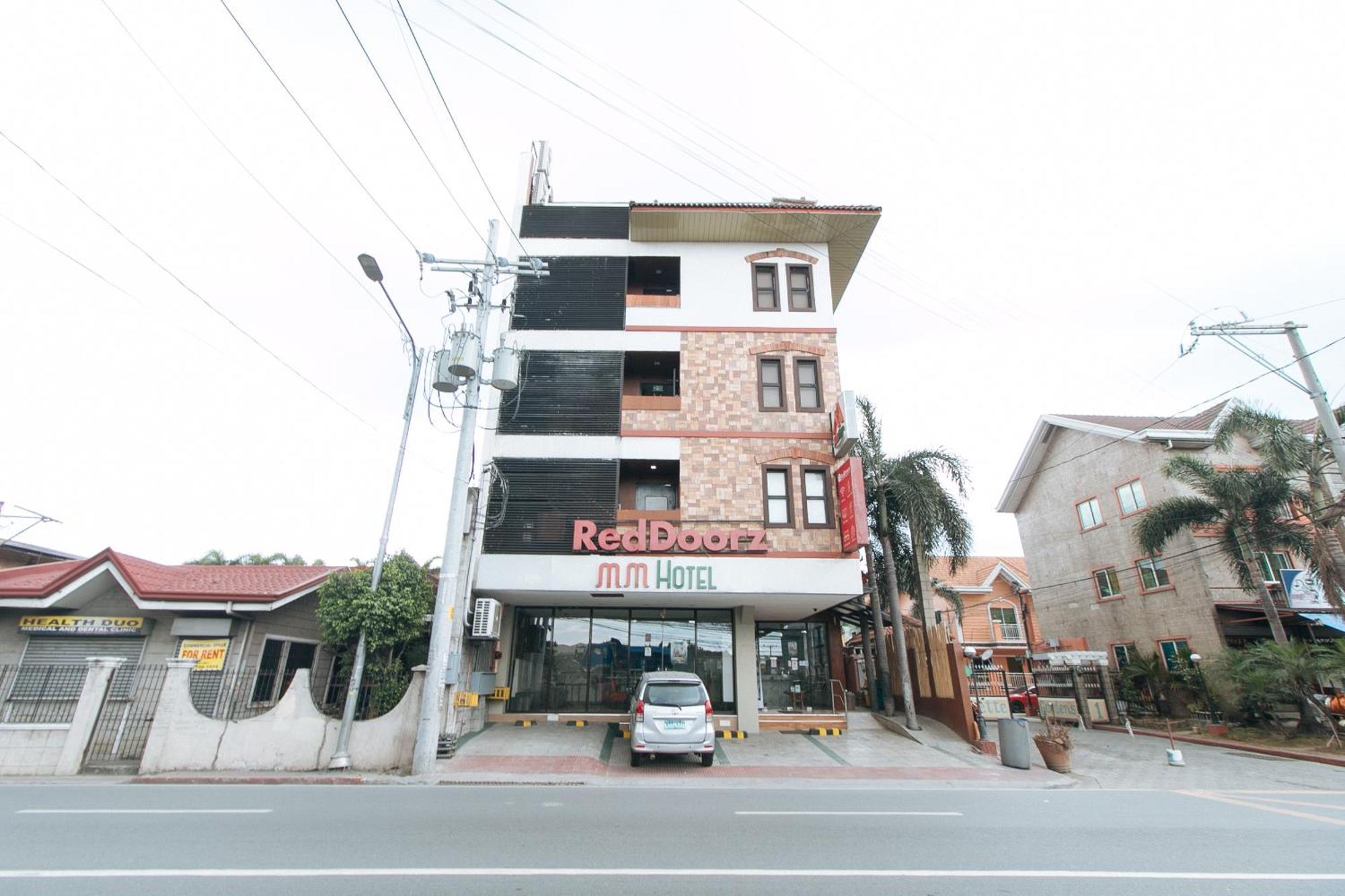 Reddoorz Plus At Mm Hotel Las Pinas Former Reddoorz Plus Near Bamboo Organ Екстериор снимка