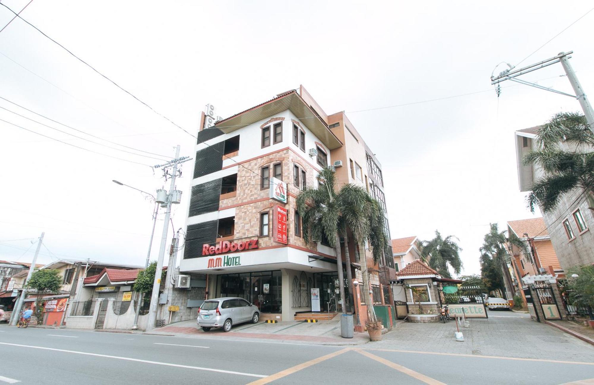 Reddoorz Plus At Mm Hotel Las Pinas Former Reddoorz Plus Near Bamboo Organ Екстериор снимка