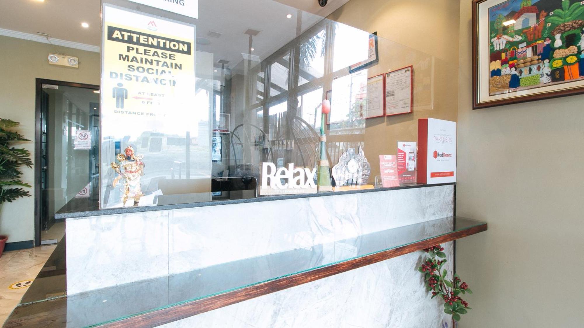 Reddoorz Plus At Mm Hotel Las Pinas Former Reddoorz Plus Near Bamboo Organ Екстериор снимка